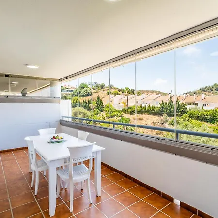 Cubo's Vega & Parking * Fuengirola